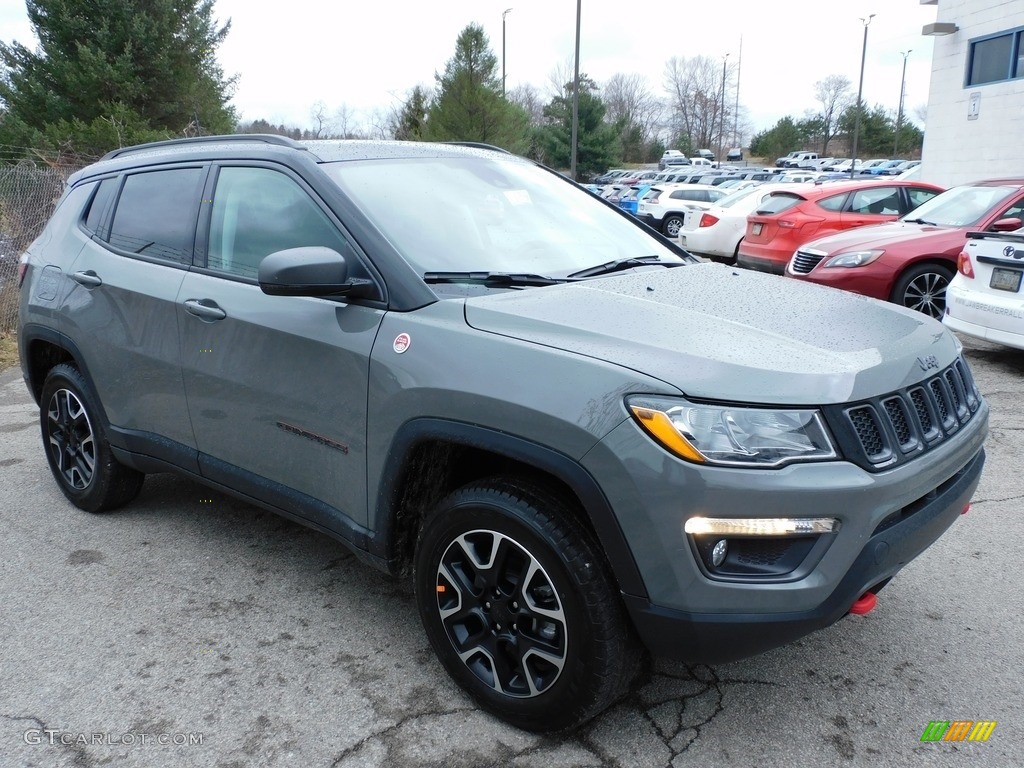 2021 Compass Trailhawk 4x4 - Sting-Gray / Black/Ruby Red photo #3