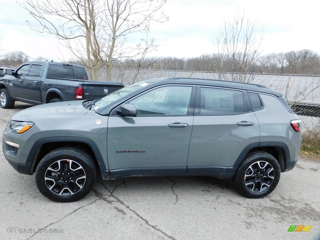 2021 Compass Trailhawk 4x4 - Sting-Gray / Black/Ruby Red photo #9