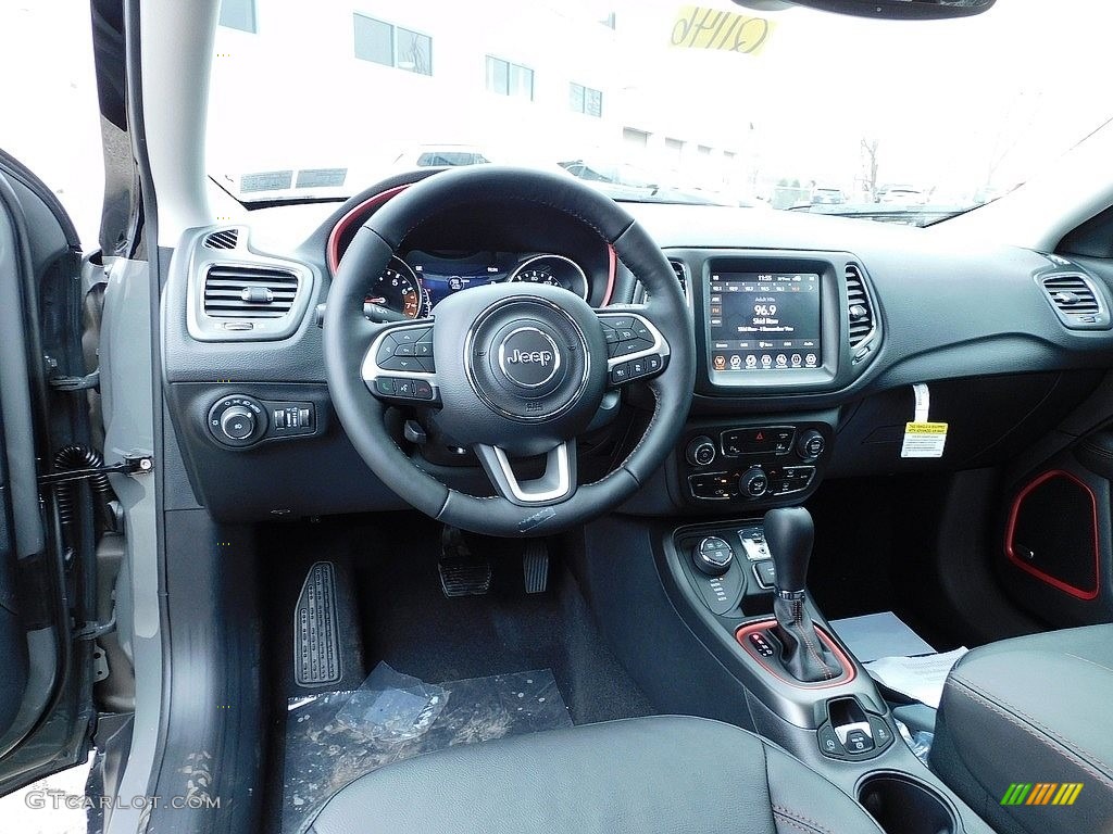 2021 Compass Trailhawk 4x4 - Sting-Gray / Black/Ruby Red photo #13