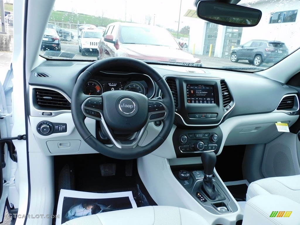 2021 Jeep Cherokee Latitude Lux 4x4 Ski Gray/Black Dashboard Photo #140514179