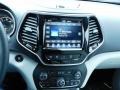 2021 Jeep Cherokee Limited 4x4 Controls