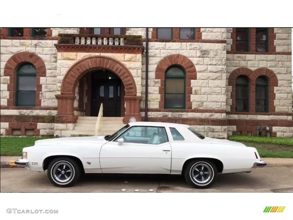 Cameo White 1973 Pontiac Grand Prix Coupe Exterior Photo #140515181