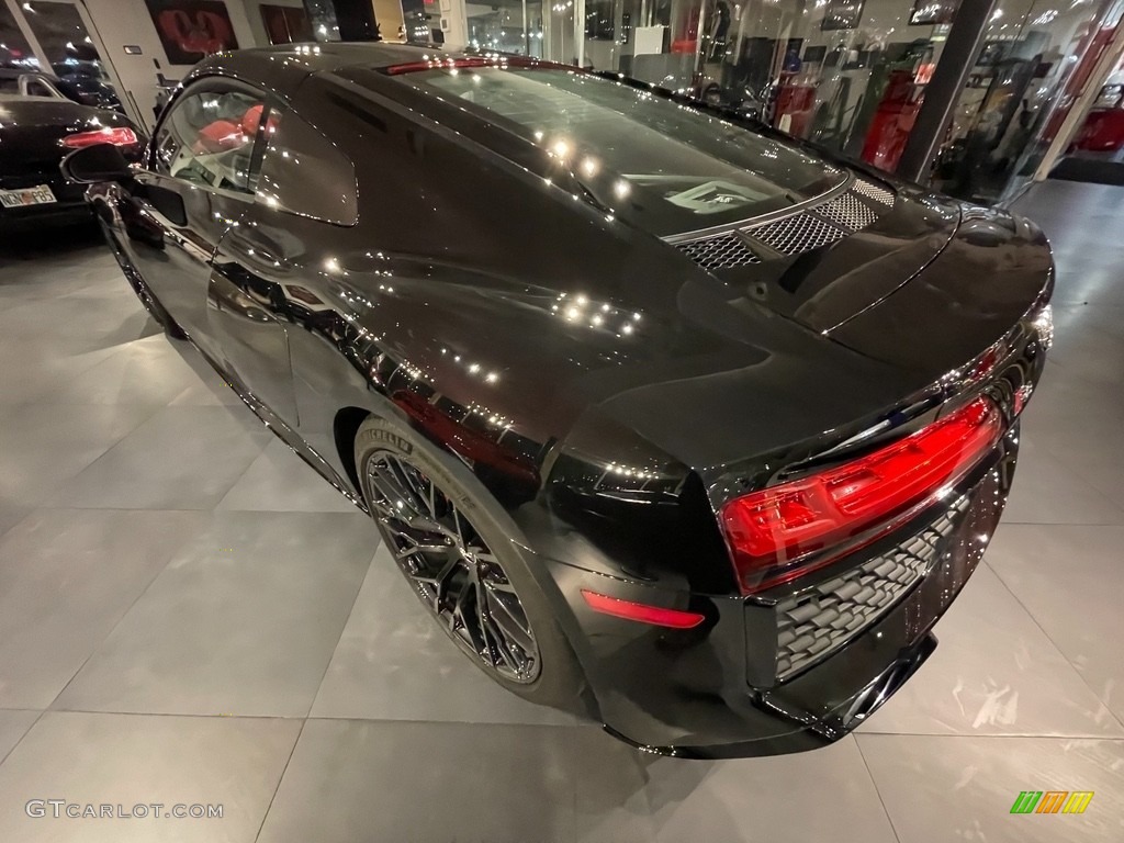 2020 R8 V10 - Mythos Black Metallic / Black photo #13