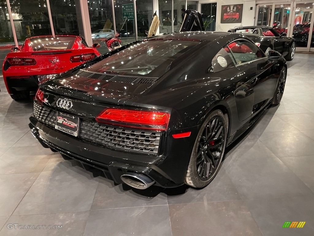 2020 R8 V10 - Mythos Black Metallic / Black photo #21