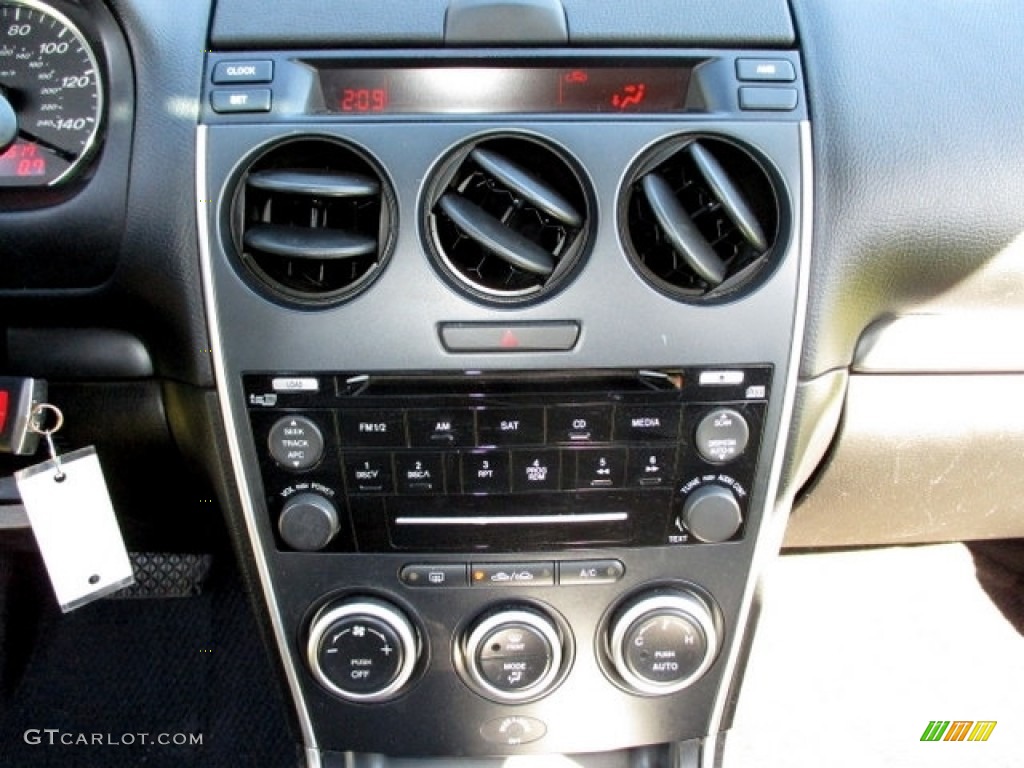 2006 Mazda MAZDA6 s Sport Hatchback Controls Photos