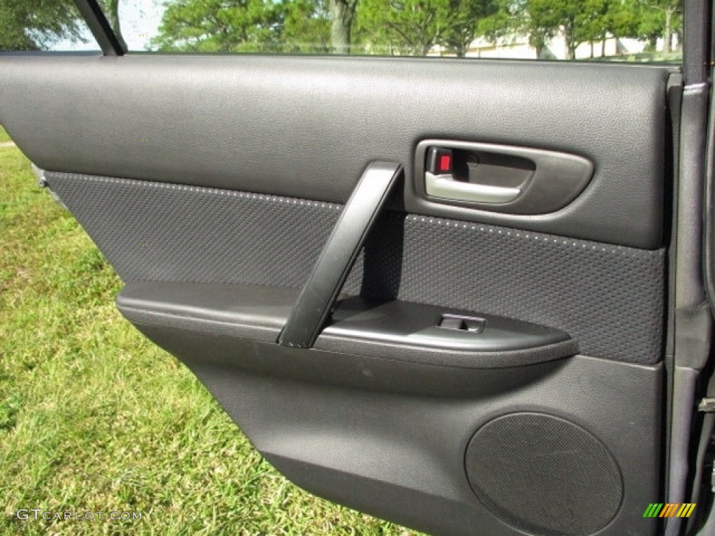 2006 Mazda MAZDA6 s Sport Hatchback Black Door Panel Photo #140518492