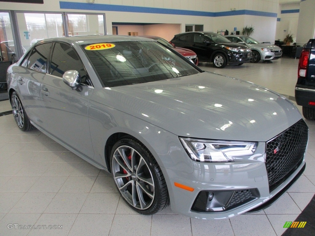 Quantum Gray 2019 Audi S4 Premium Plus quattro Exterior Photo #140520064