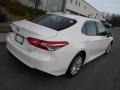 Super White - Camry SE Photo No. 14