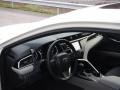 Super White - Camry SE Photo No. 16