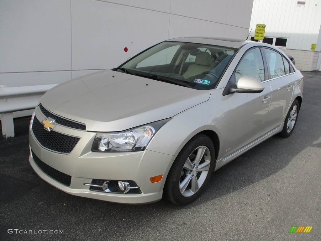2013 Cruze LT - Champagne Silver Metallic / Cocoa/Light Neutral photo #8