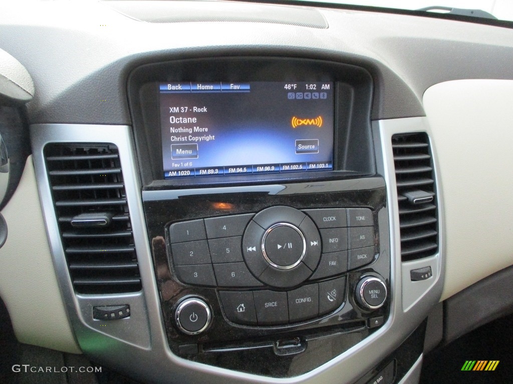 2013 Chevrolet Cruze LT Controls Photo #140522482