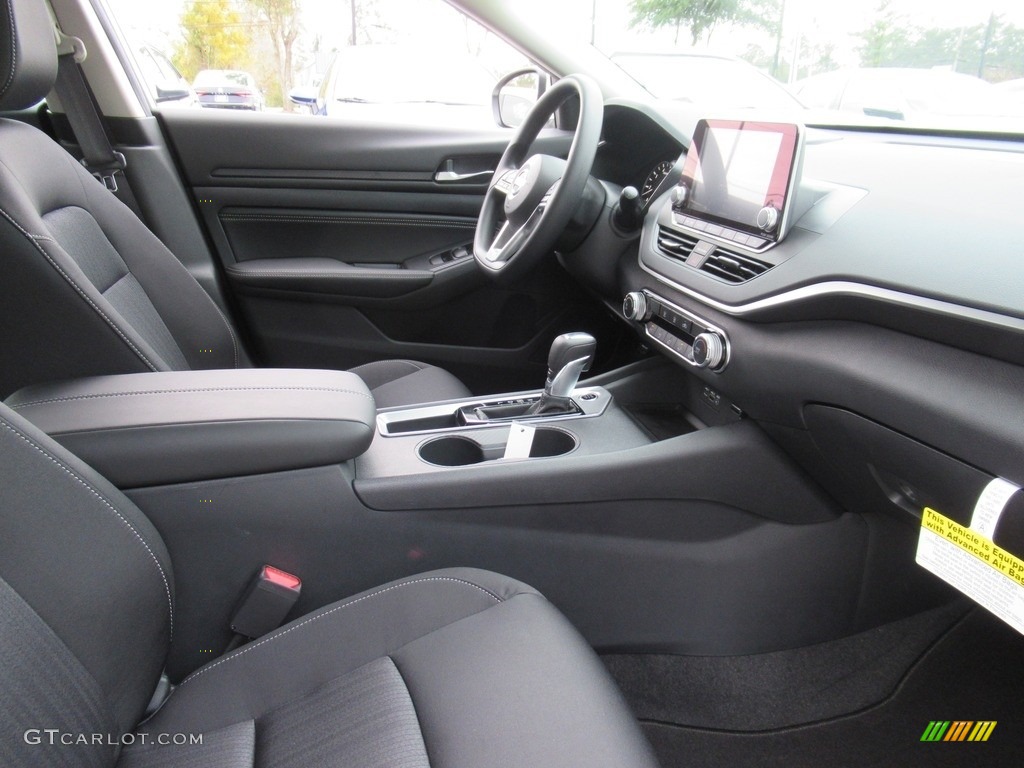 2020 Altima S - Glacier White / Charcoal photo #13