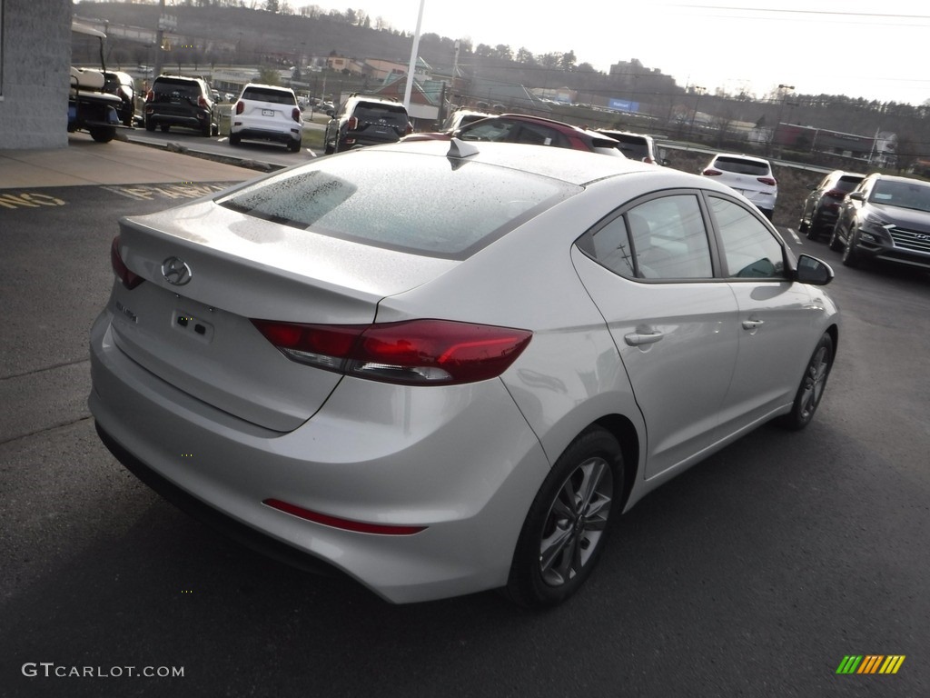 2018 Elantra Value Edition - Mineral Beige / Beige photo #10