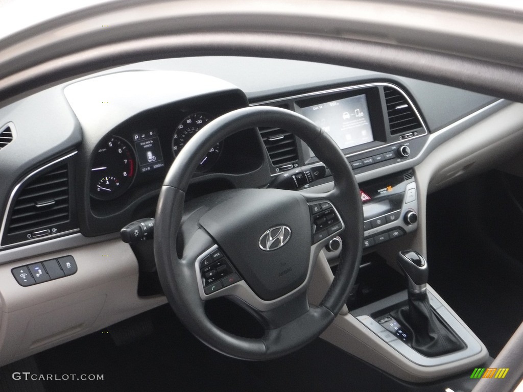 2018 Elantra Value Edition - Mineral Beige / Beige photo #12
