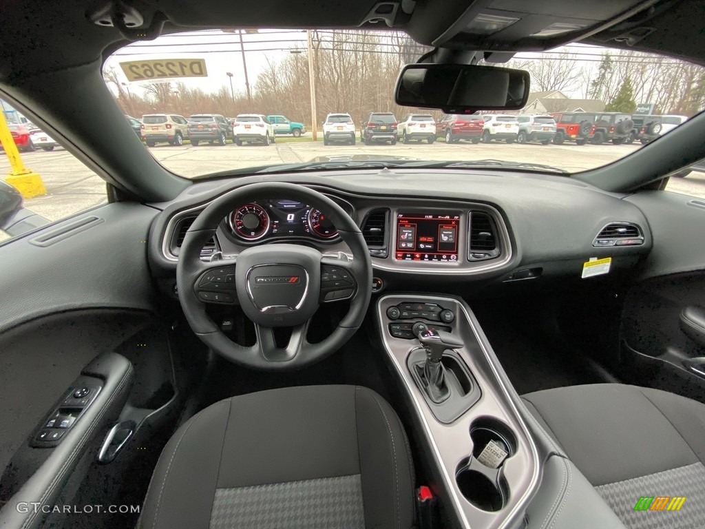 Black Interior 2021 Dodge Challenger R/T Scat Pack Photo #140526376