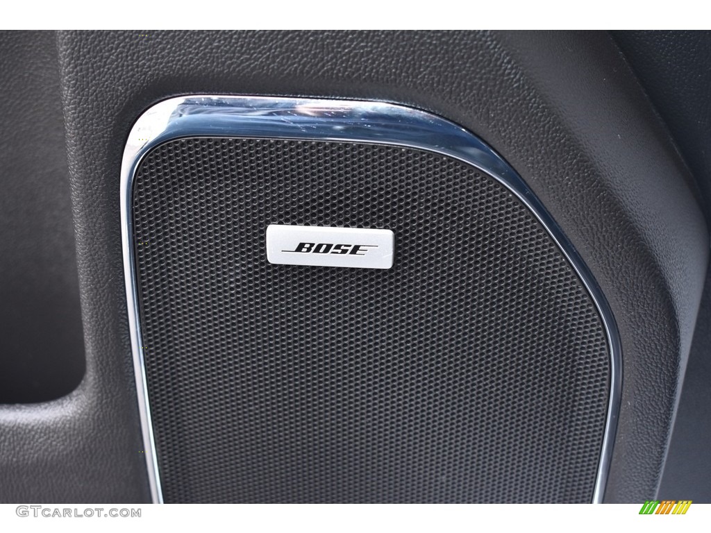 2017 GMC Sierra 3500HD Denali Crew Cab 4x4 Audio System Photos