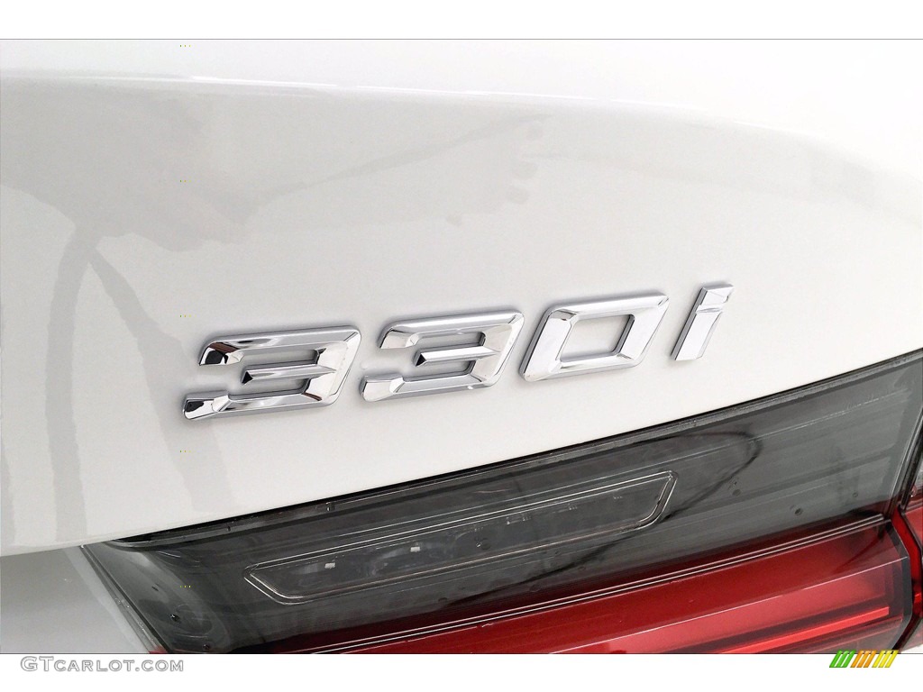 2021 3 Series 330i Sedan - Alpine White / Black photo #16