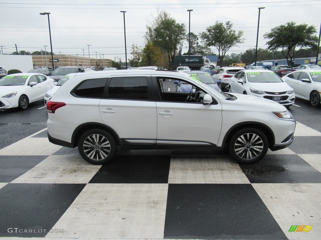 2019 Outlander SE - Pearl White / Black photo #3