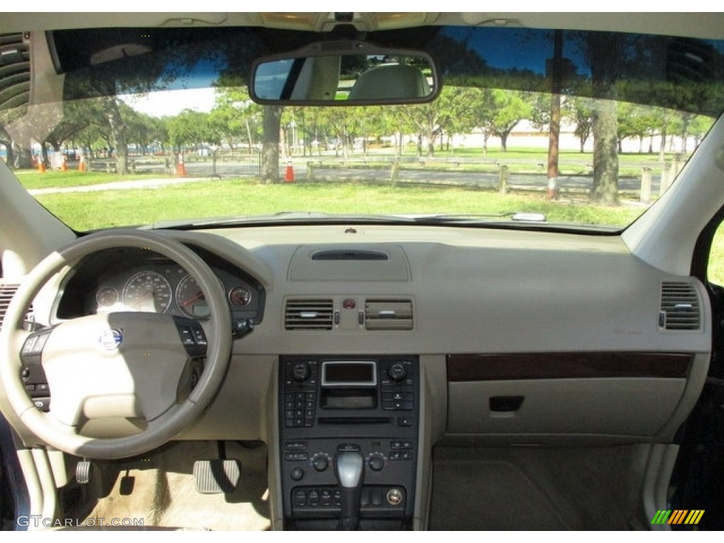 2004 XC90 T6 AWD - Nautic Blue Metallic / Taupe/Light Taupe photo #11