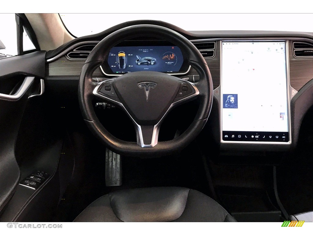 2015 Tesla Model S 70D Black Steering Wheel Photo #140536447