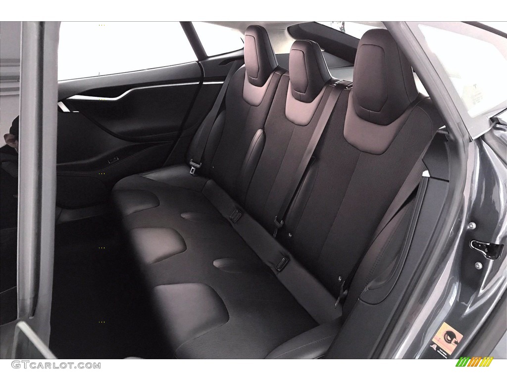 2015 Tesla Model S 70D Rear Seat Photos