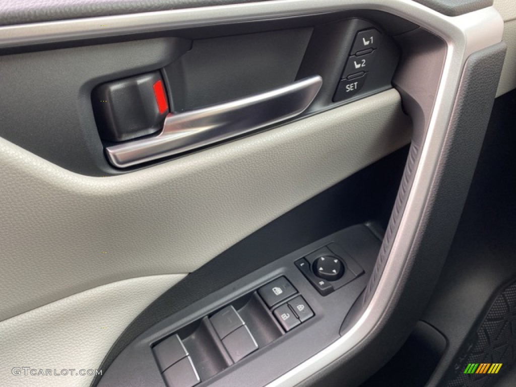 2021 RAV4 XLE Premium AWD - Midnight Black Metallic / Light Gray photo #22