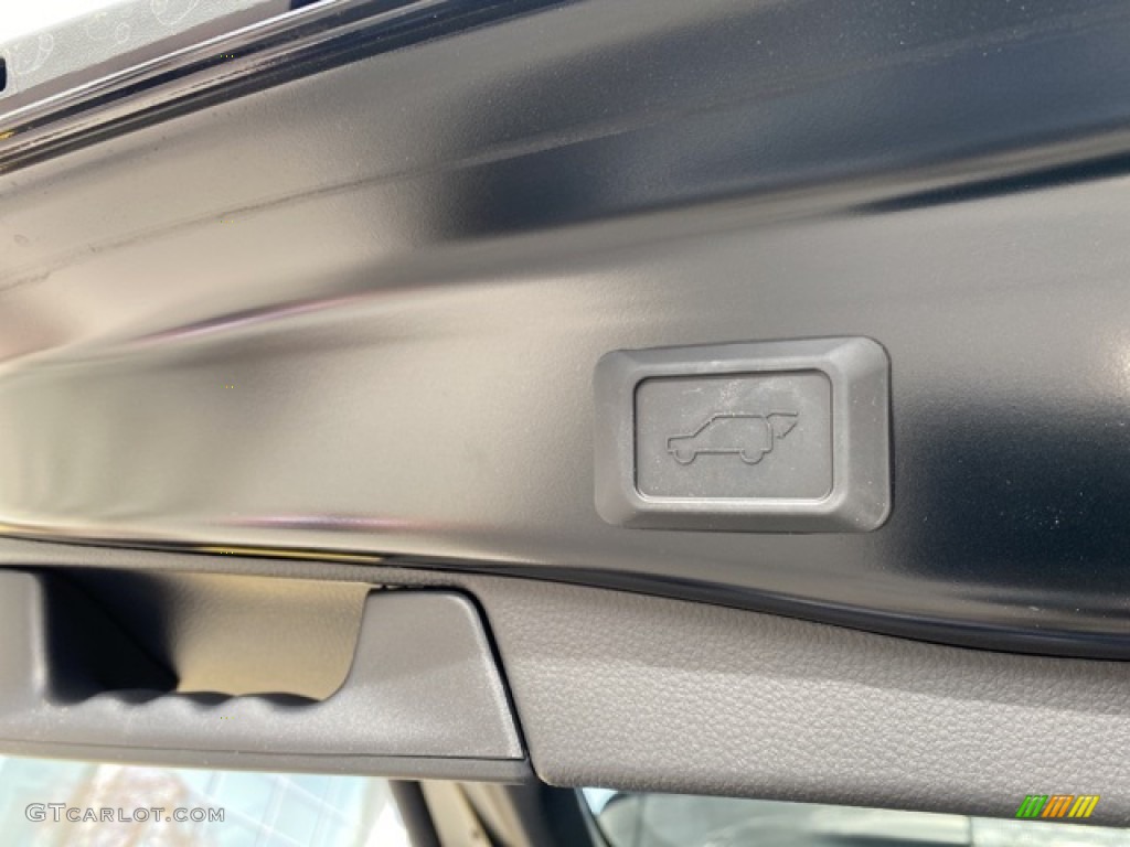 2021 RAV4 XLE Premium AWD - Midnight Black Metallic / Light Gray photo #34