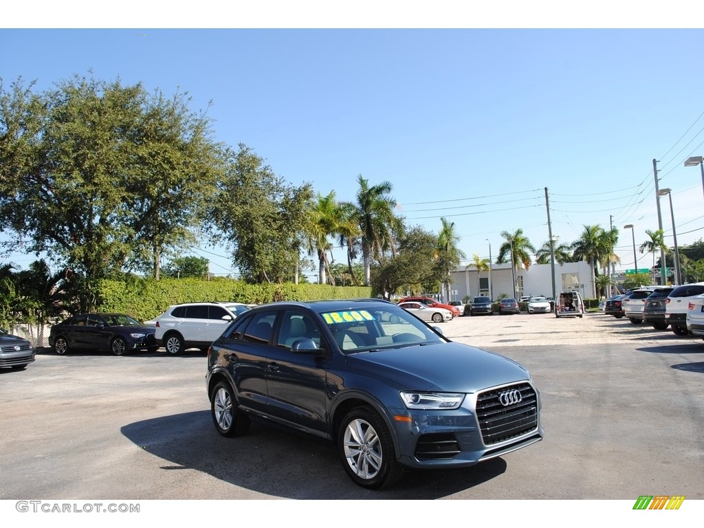 2017 Q3 2.0 TFSI Premium Plus - Utopia Blue Metallic / Rock Gray photo #1
