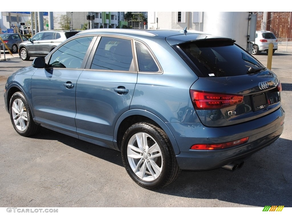 2017 Q3 2.0 TFSI Premium Plus - Utopia Blue Metallic / Rock Gray photo #6
