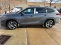 2021 Magnetic Gray Metallic Toyota Highlander XLE AWD  photo #1