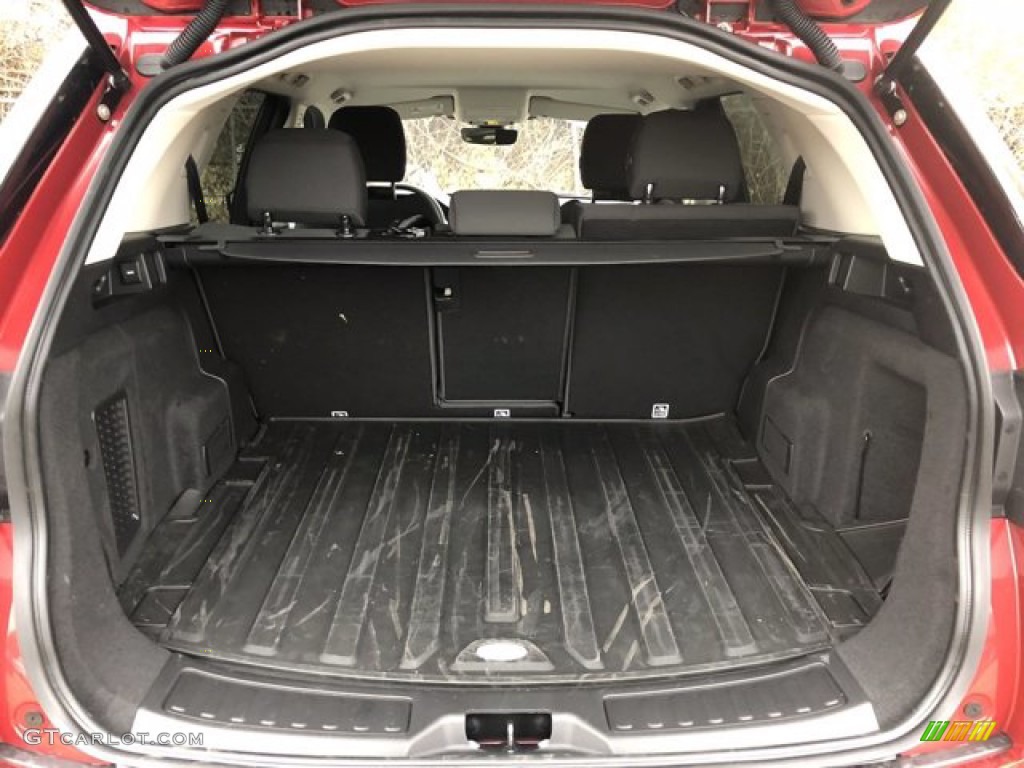 2020 Land Rover Discovery Sport Standard Trunk Photo #140541186
