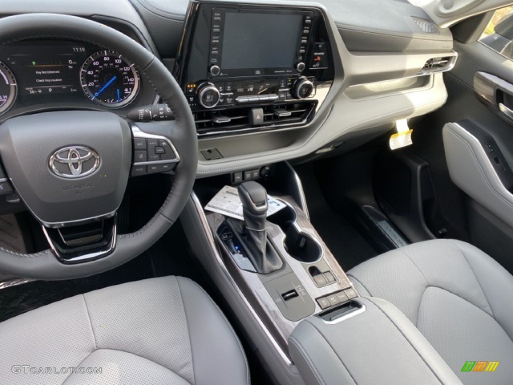 2021 Toyota Highlander Hybrid Limited AWD Front Seat Photo #140542326