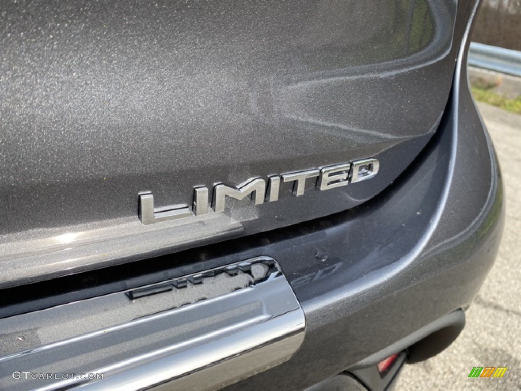2021 Toyota Highlander Hybrid Limited AWD Marks and Logos Photo #140542872