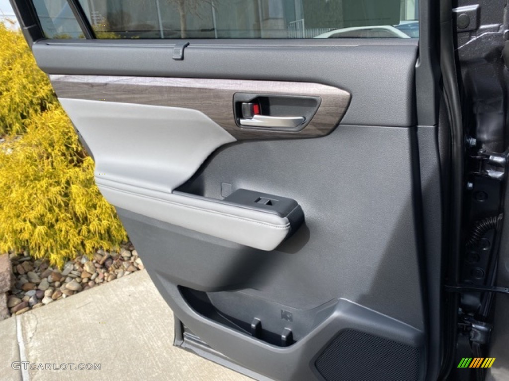 2021 Toyota Highlander Hybrid Limited AWD Graphite Door Panel Photo #140543010