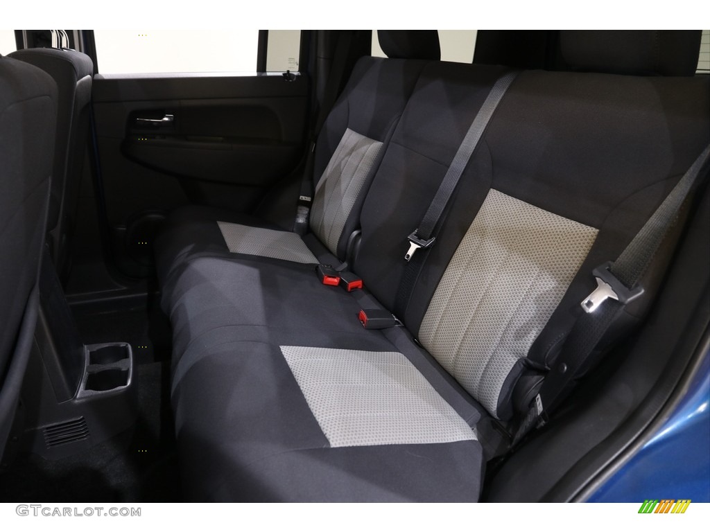 2010 Liberty Sport 4x4 - Deep Water Blue Pearl / Dark Slate Gray photo #14