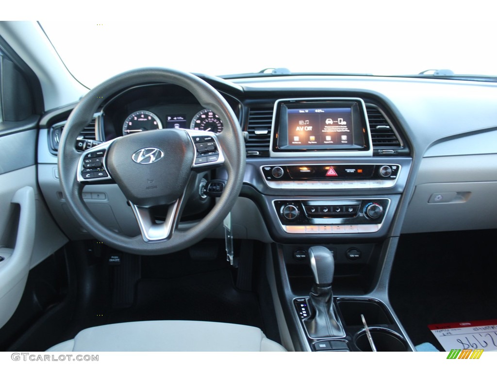 2018 Sonata SE - Lakeside Blue / Gray photo #22
