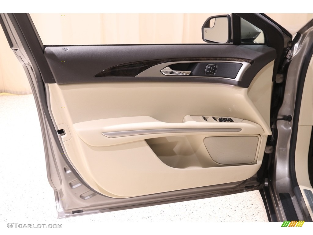 2015 Lincoln MKZ Hybrid Light Dune Door Panel Photo #140547441