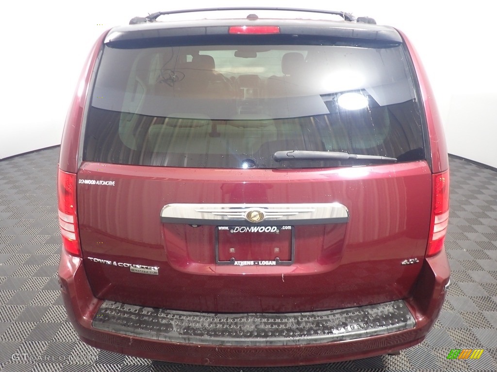 2008 Town & Country Limited - Inferno Red Crystal Pearlcoat / Medium Slate Gray/Light Shale photo #14