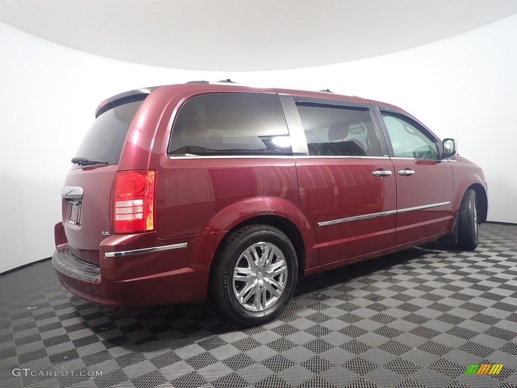 2008 Town & Country Limited - Inferno Red Crystal Pearlcoat / Medium Slate Gray/Light Shale photo #18