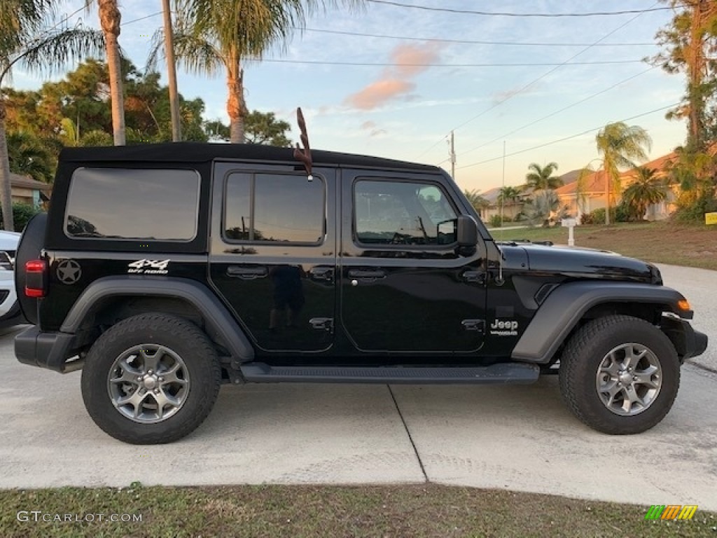 Black 2020 Jeep Wrangler Unlimited Sport 4x4 Exterior Photo #140549964