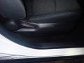 Super White - RAV4 XLE AWD Photo No. 43
