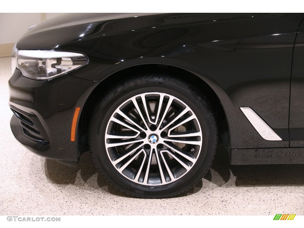 2020 5 Series 530i xDrive Sedan - Jet Black / Black photo #26
