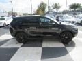 Narvik Black Metallic - Discovery Sport HSE Photo No. 3