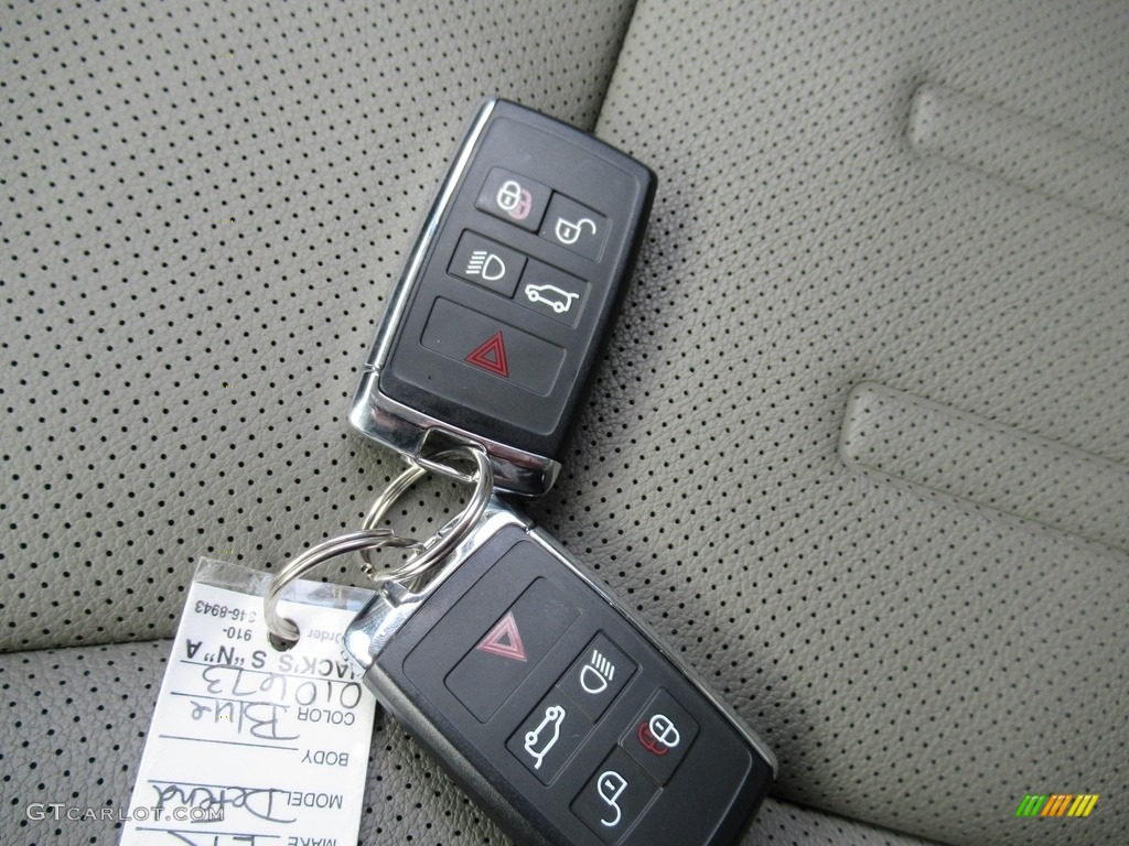 2020 Defender 110 SE - Tasman Blue Metallic / Khaki photo #20