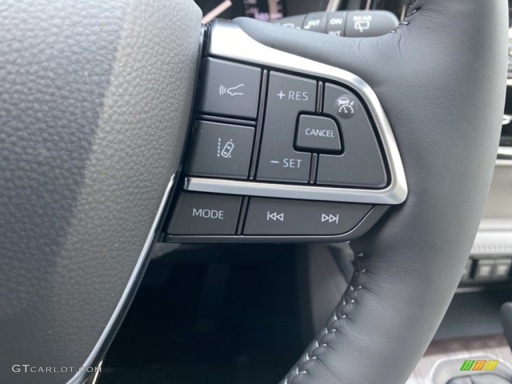 2021 Toyota Highlander Limited AWD Steering Wheel Photos
