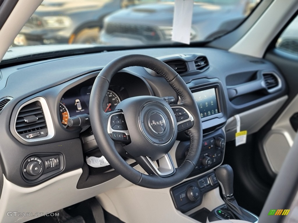 2021 Jeep Renegade Latitude 4x4 Black/Ski Gray Dashboard Photo #140557234