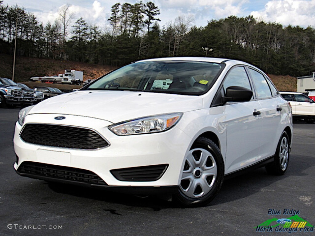 2015 Focus S Sedan - Oxford White / Charcoal Black photo #1