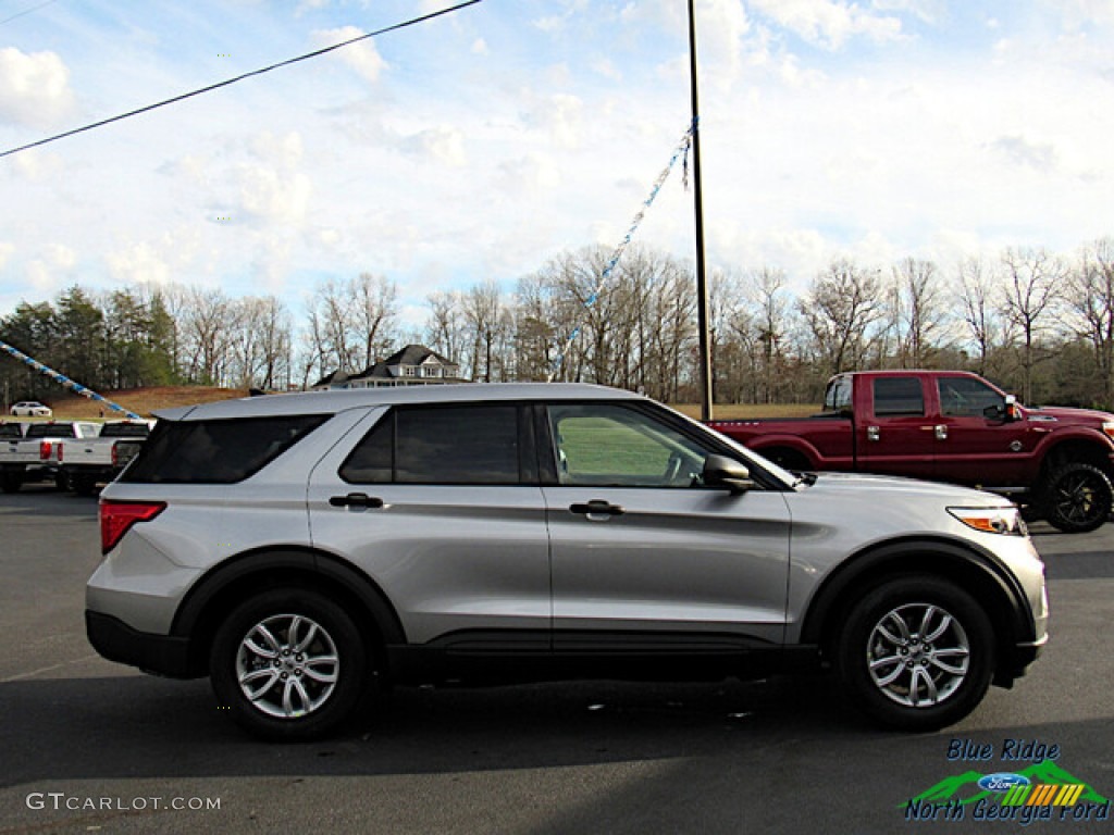 2021 Explorer RWD - Iconic Silver Metallic / Sandstone photo #6