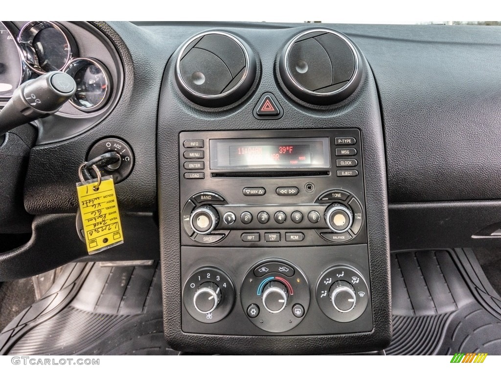 2008 G6 V6 Sedan - Ivory White / Ebony Black photo #31