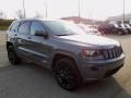 Sting-Gray - Grand Cherokee Laredo 4x4 Photo No. 3